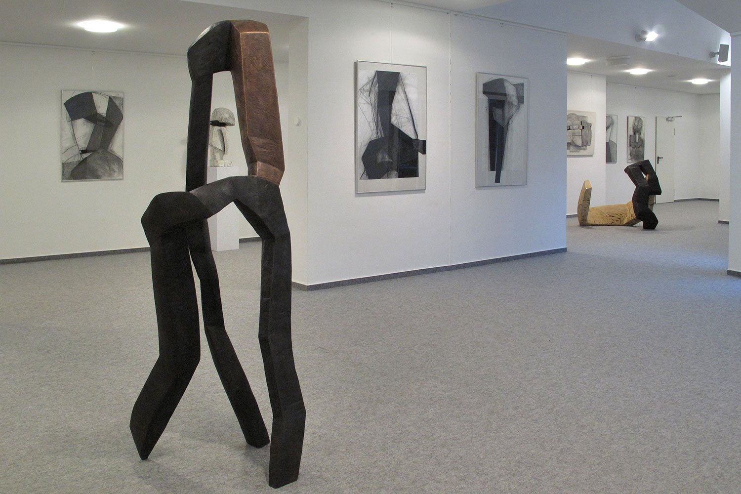 Ausstellung "Kopf und Leib bewegt" . Beate Debus . Galerie Stadthalle Gersfeld 2010