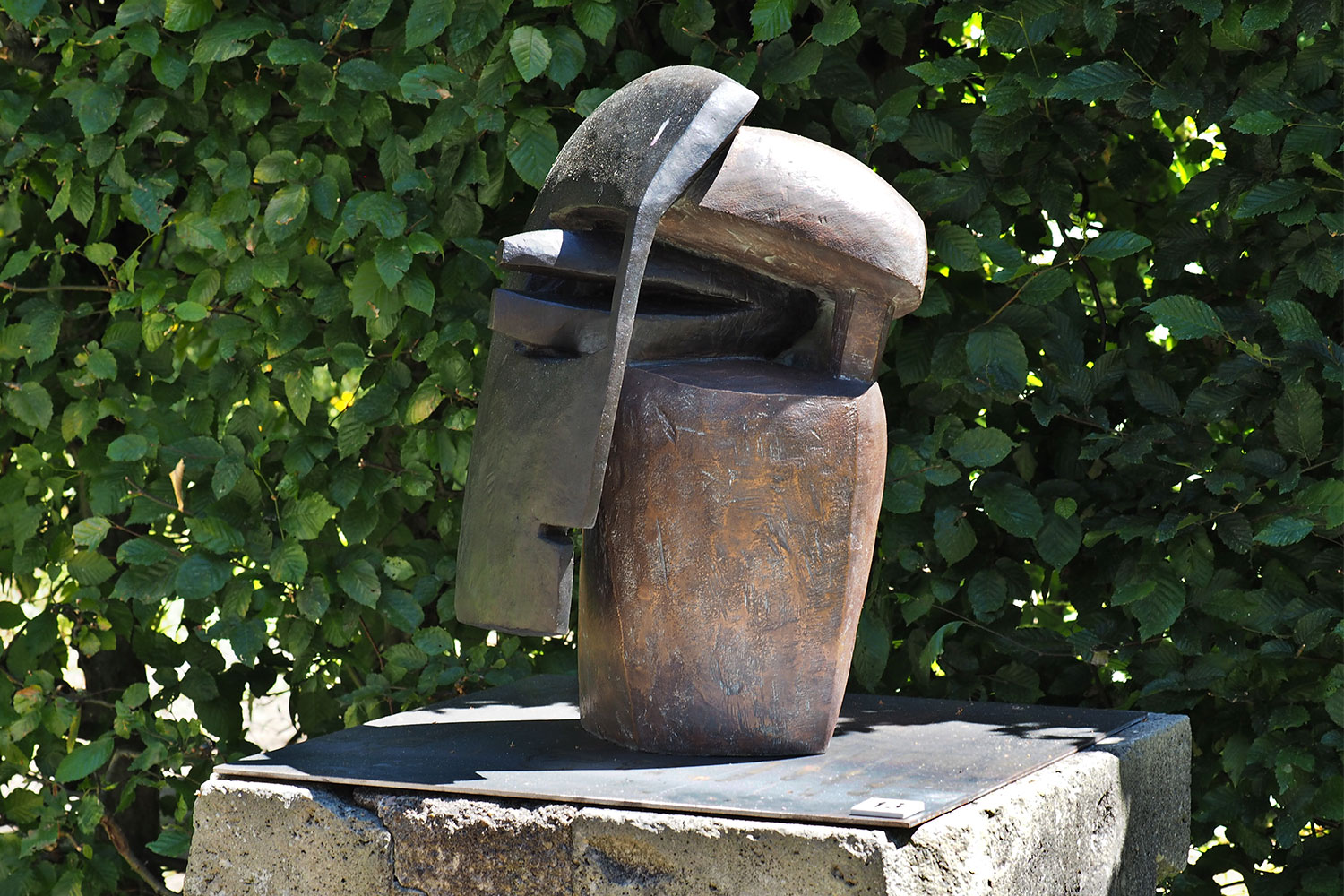 Ausstellung "Neue.Skulptur.Weimar.2018" . Bronzeskulpturen . Beate Debus . Landgut Holzdorf 2018