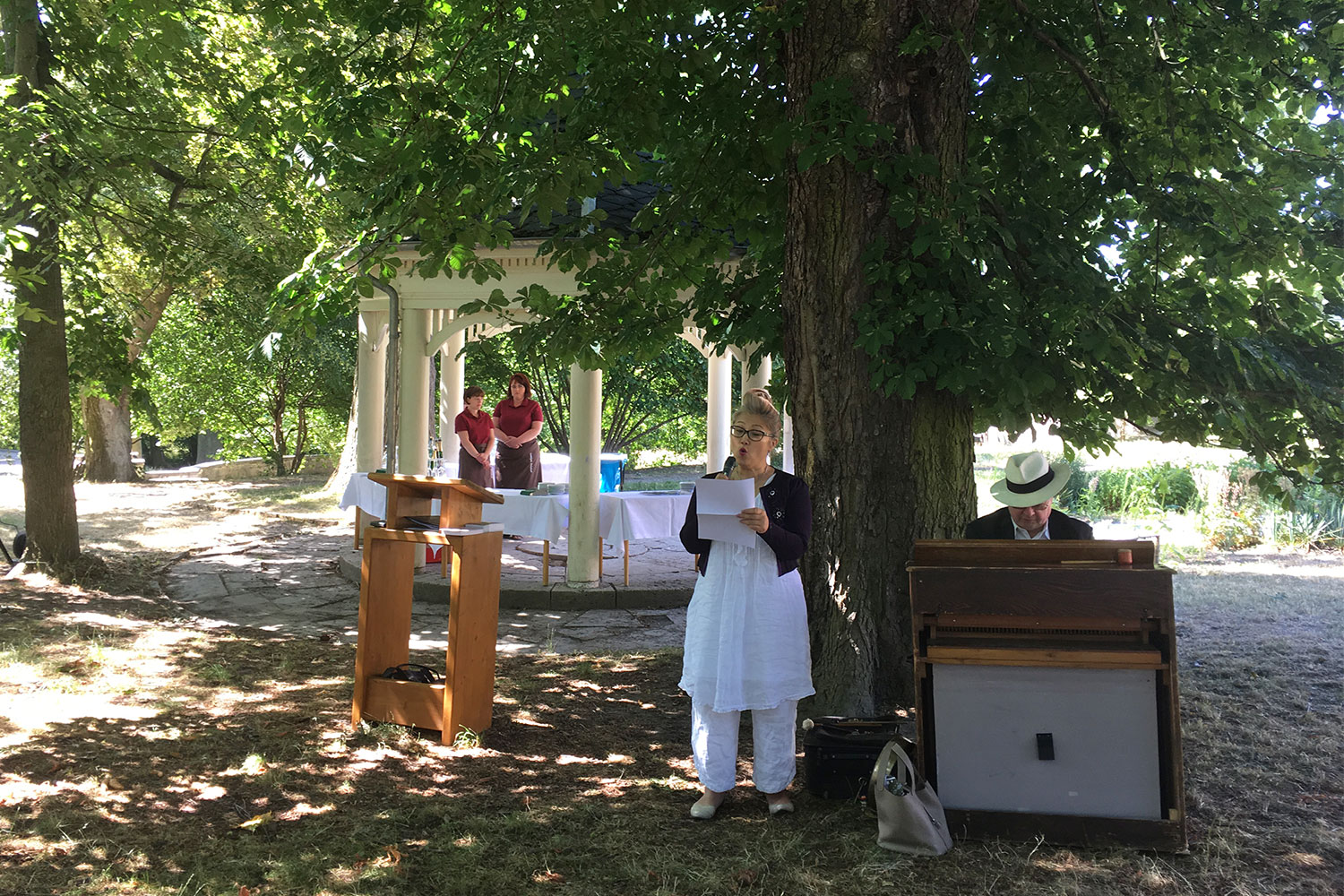 Ausstellung "Neue.Skulptur.Weimar.2018" . Beate Debus und Thomas Röthel . Landgut Holzdorf 2018