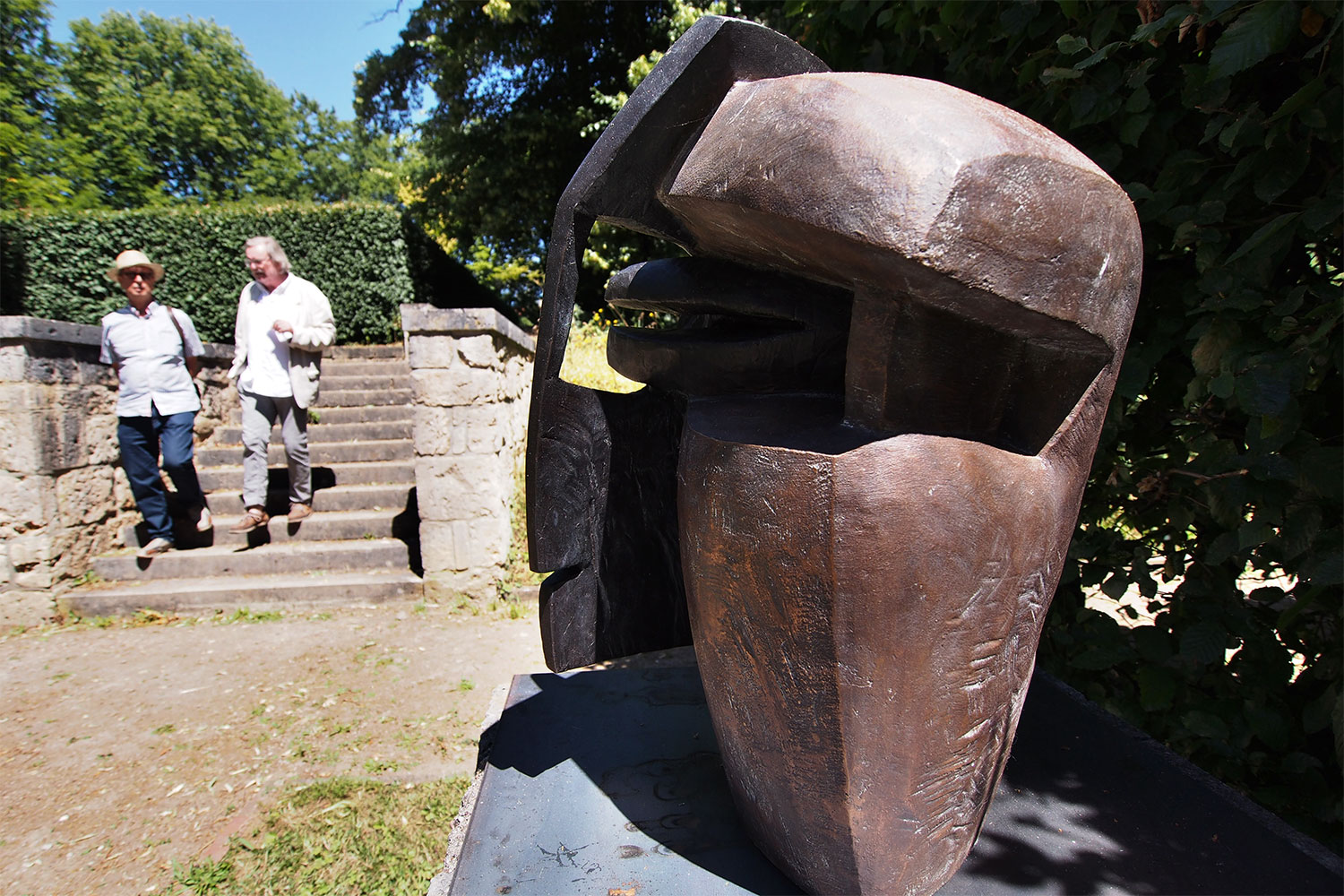 Ausstellung "Neue.Skulptur.Weimar.2018" . Bronzeskulpturen . Beate Debus . Landgut Holzdorf 2018