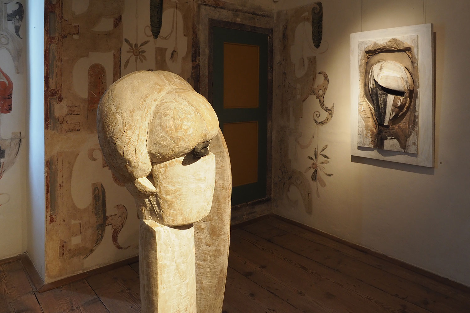 Ausstellung "Da-Seins-Formen" . Skulpturen & Arbeiten auf Papier . Beate Debus . Schloss Wilhelmsburg Schmalkalden . 2019/20