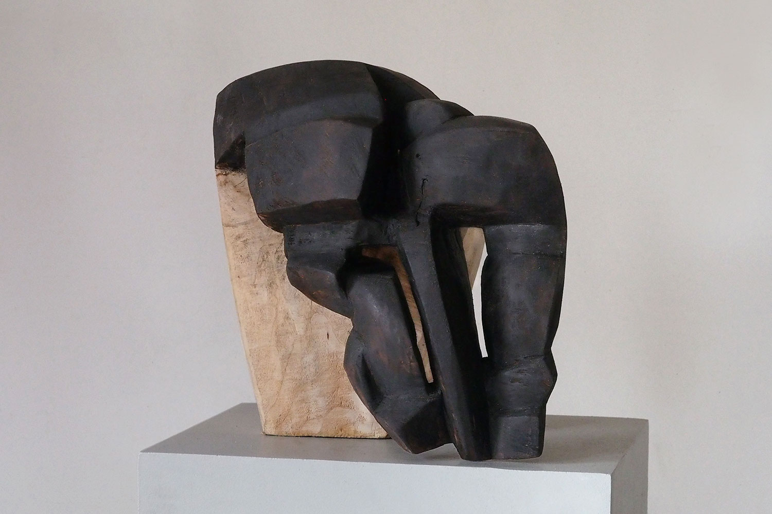 Gesicht-Maske . Holzskulptur . Beate Debus . 2014