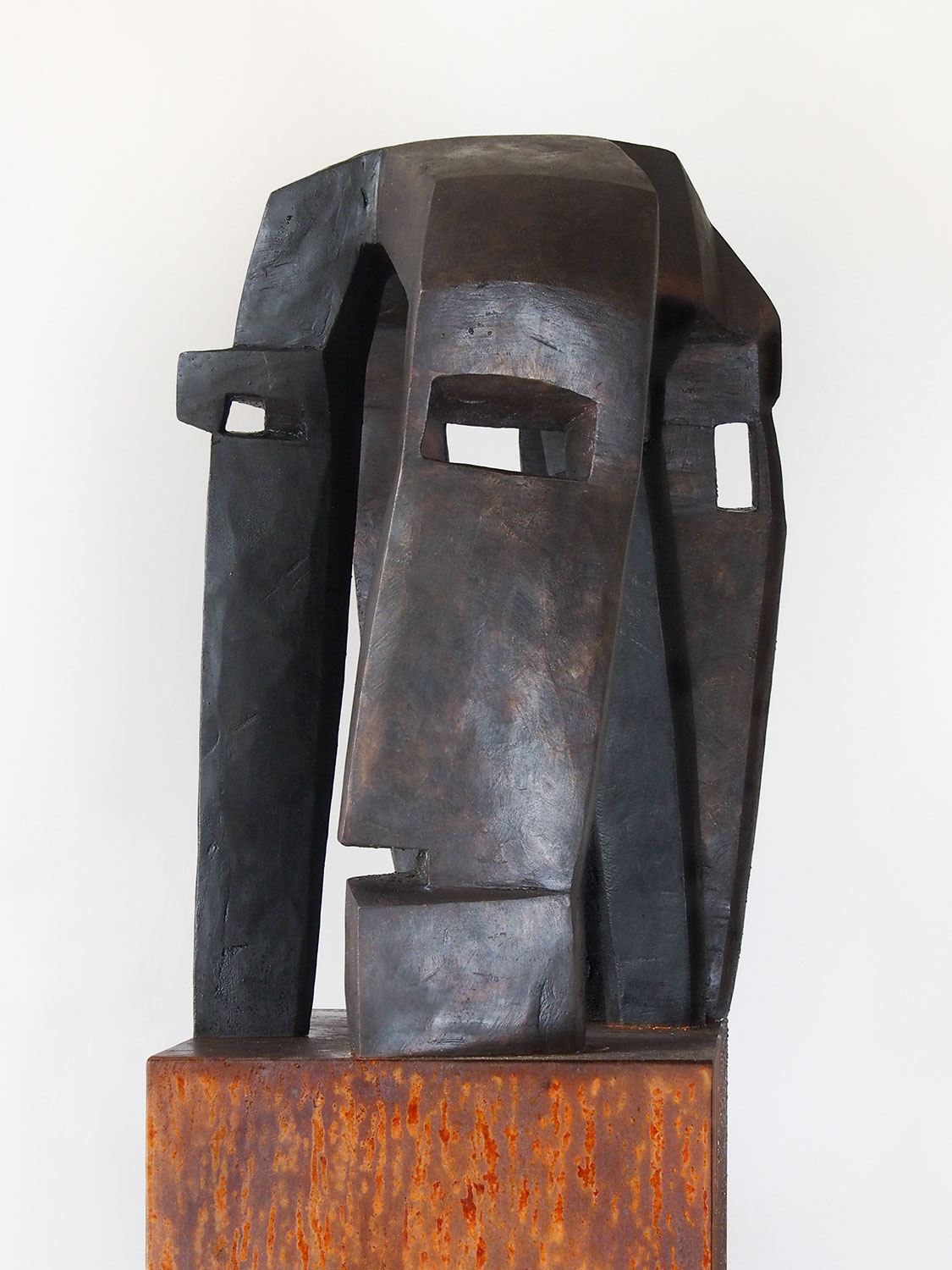 Kulissenkopf . Bronzeskulptur . Beate Debus . 2011