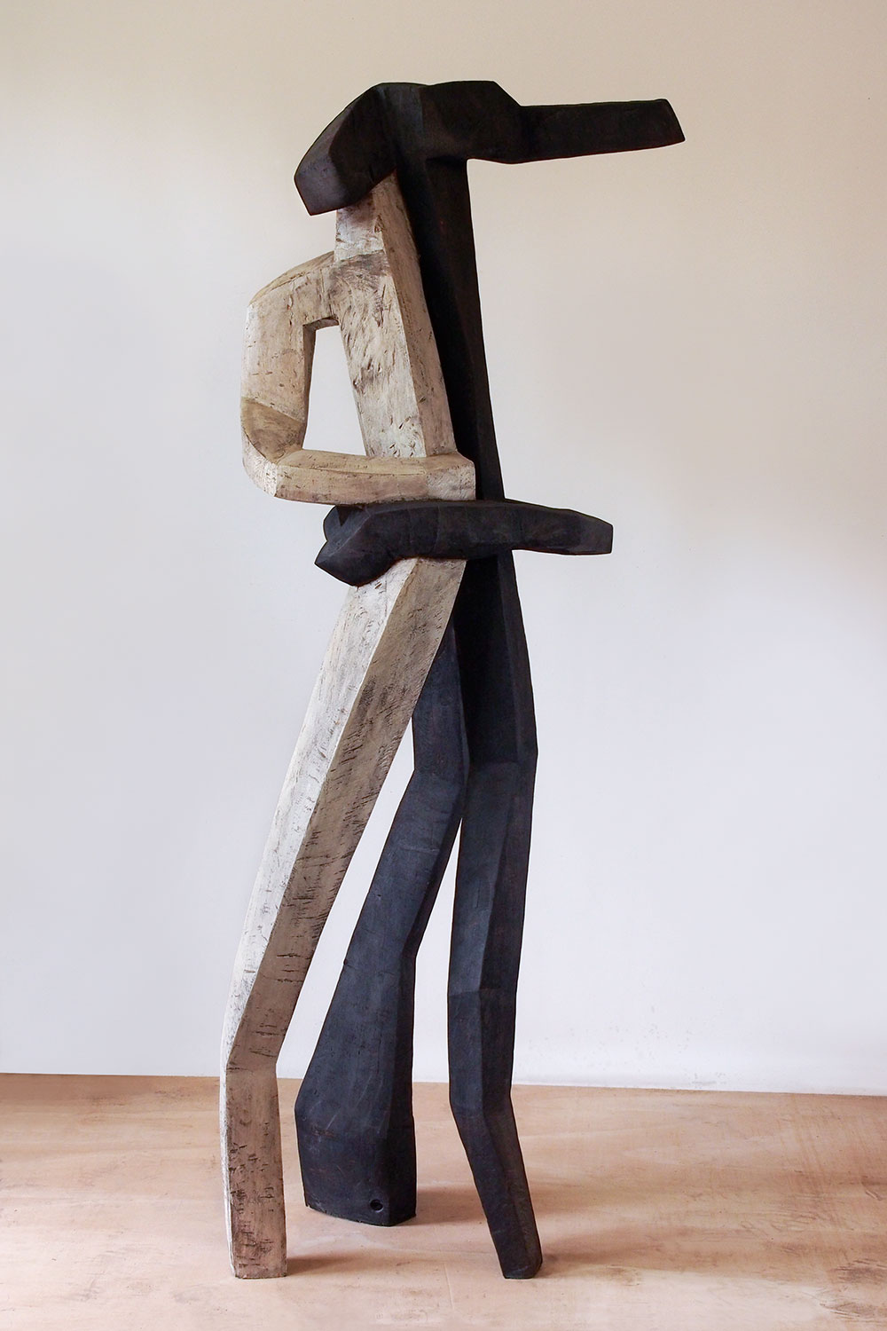 Schattentanz . Holzskulptur . Beate Debus . 2008