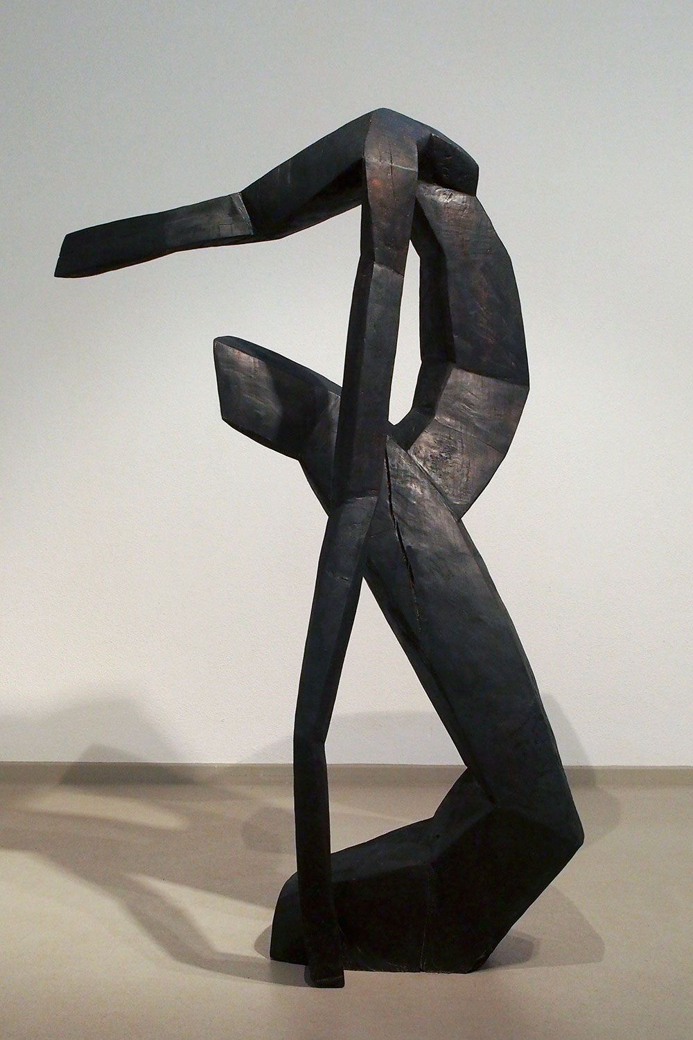 Sprung . Holzskulptur . Beate Debus . 2015